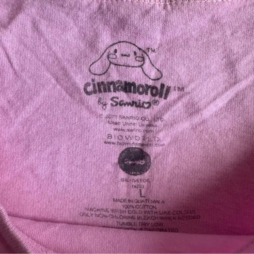 Cinnamoroll | Cropped Strawberry Kawaii Graphic T-Shirt | Size Large - Picture 8 of 10